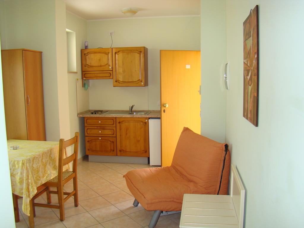 Aparthotel Il Casale à Martinsicuro Chambre photo