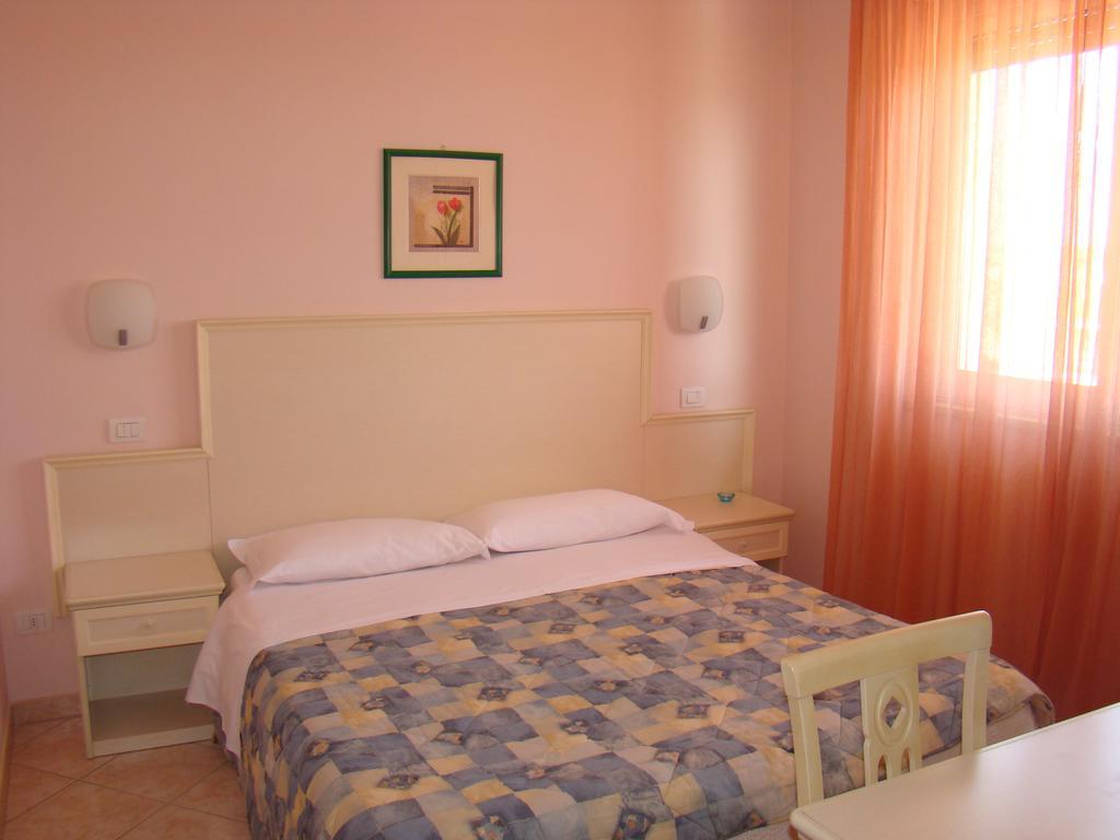 Aparthotel Il Casale à Martinsicuro Extérieur photo