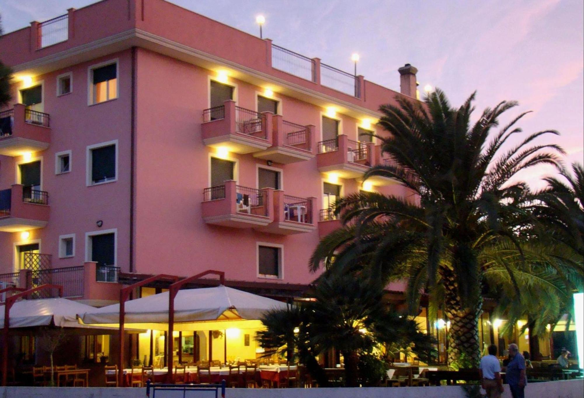 Aparthotel Il Casale à Martinsicuro Extérieur photo