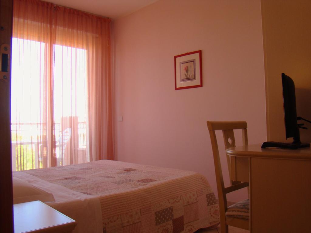 Aparthotel Il Casale à Martinsicuro Extérieur photo